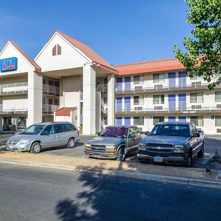 Motel 6-Fresno, Ca - Yosemite Hwy Luaran gambar