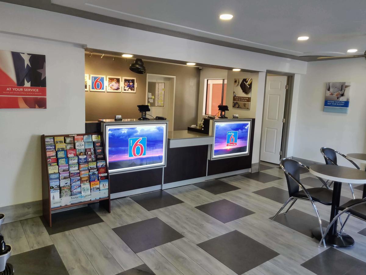 Motel 6-Fresno, Ca - Yosemite Hwy Luaran gambar