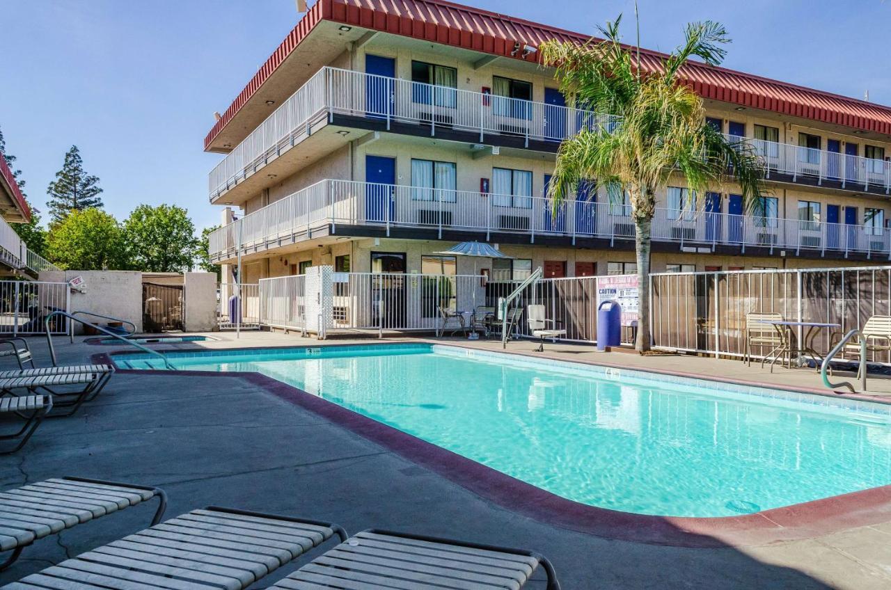 Motel 6-Fresno, Ca - Yosemite Hwy Luaran gambar