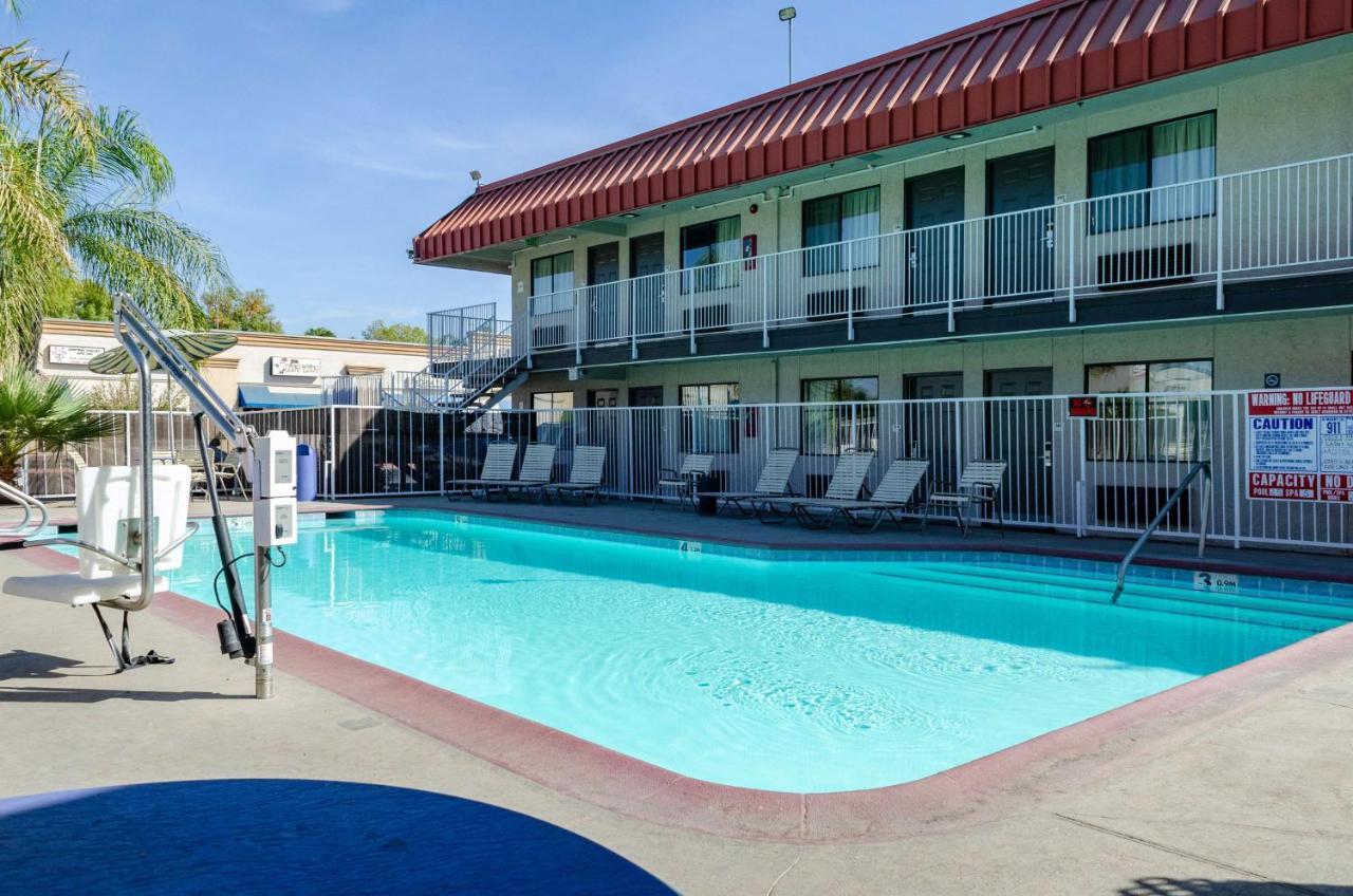 Motel 6-Fresno, Ca - Yosemite Hwy Luaran gambar